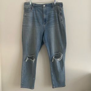 American Eagle Distressed High Rise Jeans